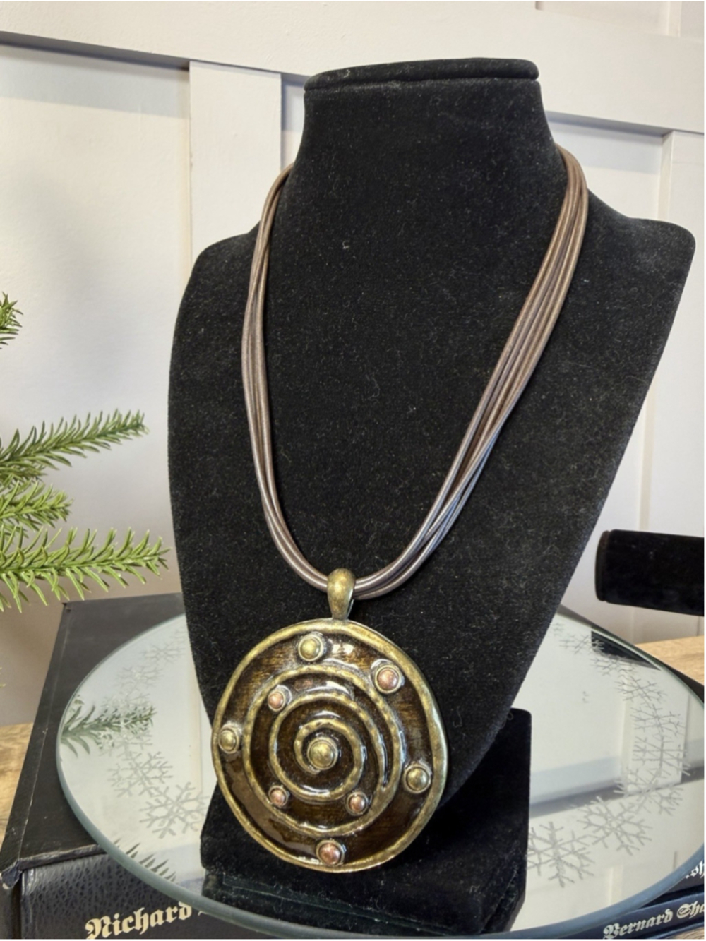 5 Strand Leather Necklace With Statement Piece In Bronze And Brown